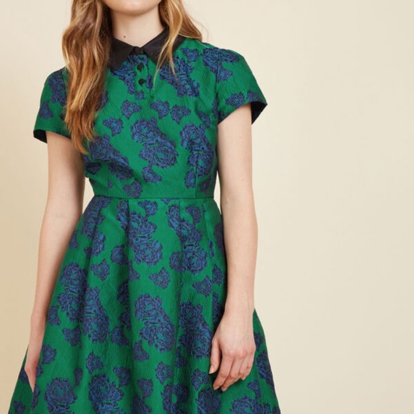 Modcloth "Uniqueness on Offer" in Bloom - Picture 3 of 9